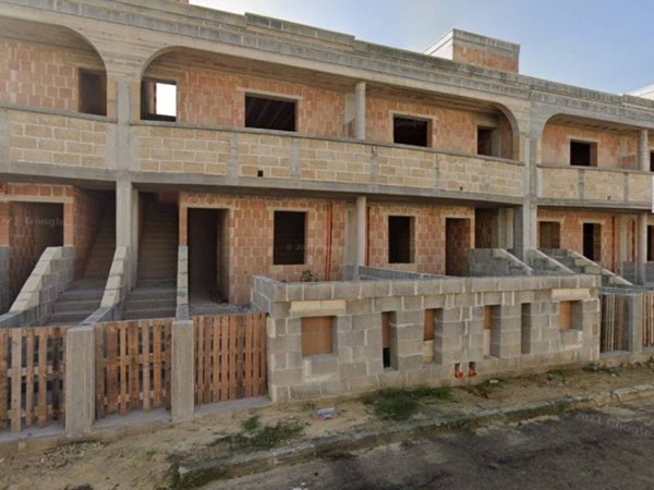 casa indipendente in vendita ad Alezio