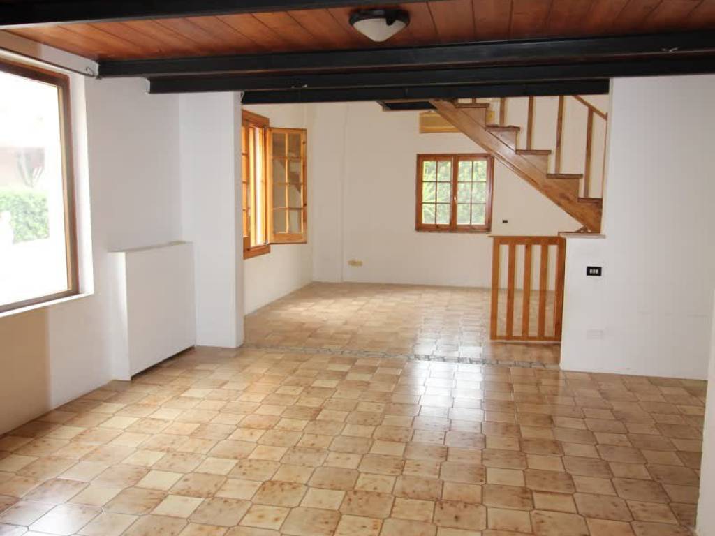 casa indipendente in vendita ad Alezio