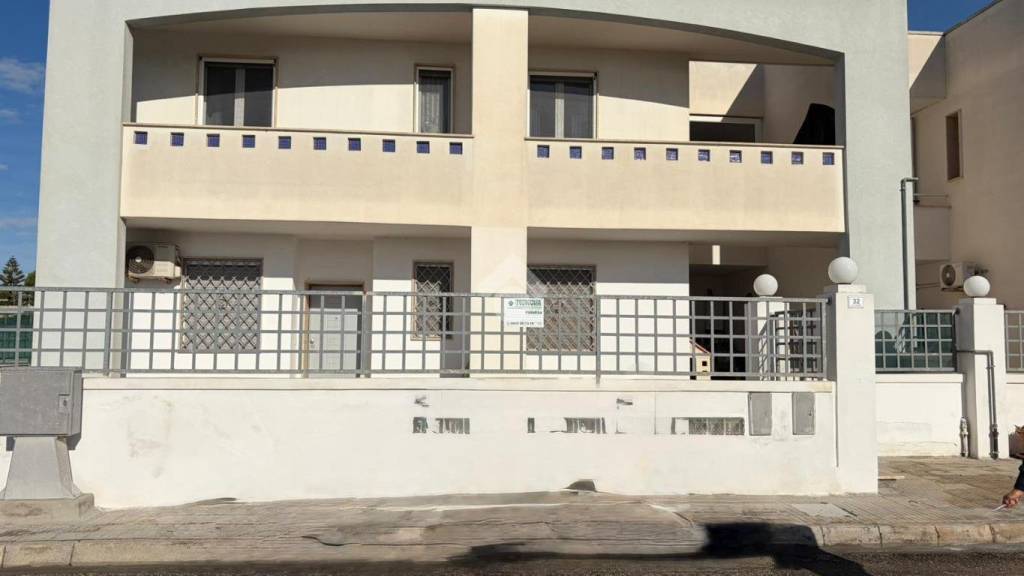 casa indipendente in vendita ad Alezio