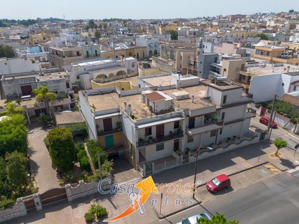 casa indipendente in vendita ad Alezio