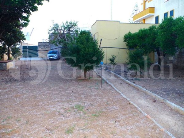 casa indipendente in vendita ad Alezio