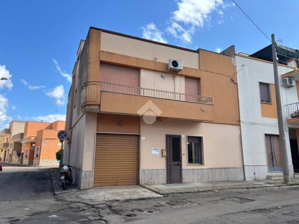 pentavano in vendita ad Alezio