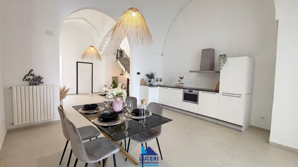casa indipendente in vendita ad Alezio