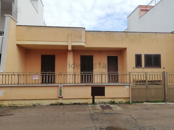 casa indipendente in vendita ad Alezio