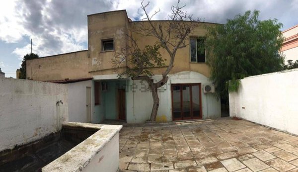 casa indipendente in vendita ad Alezio