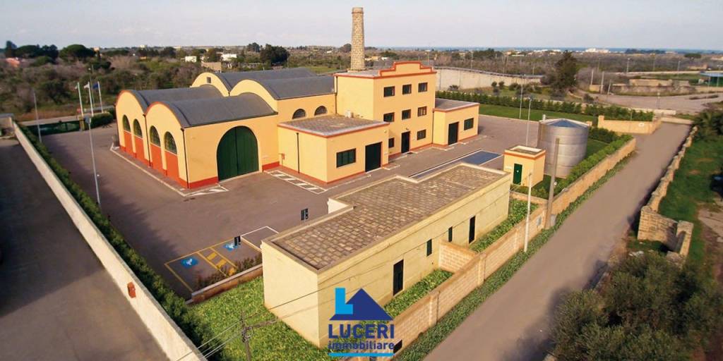 negozio in vendita ad Alezio