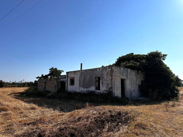 casa indipendente in vendita ad Alezio
