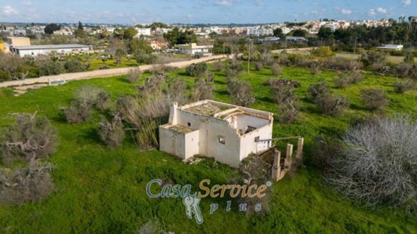 casa indipendente in vendita ad Alezio