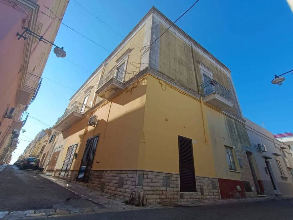 casa indipendente in vendita ad Alezio