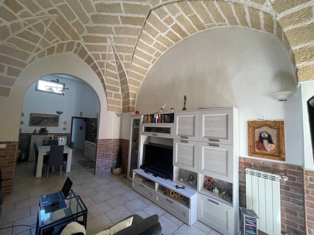 casa indipendente in vendita ad Alezio