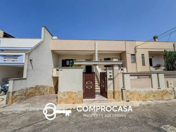 casa indipendente in vendita ad Alezio