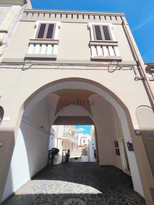 casa indipendente in vendita ad Alezio