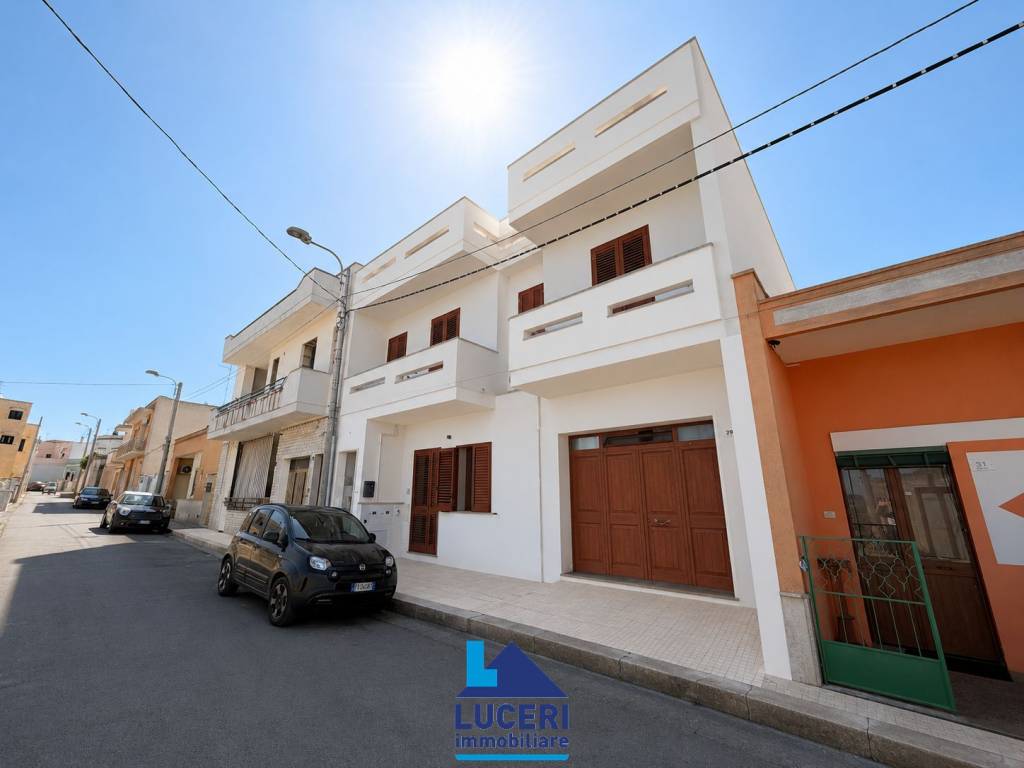 casa indipendente in vendita ad Alezio