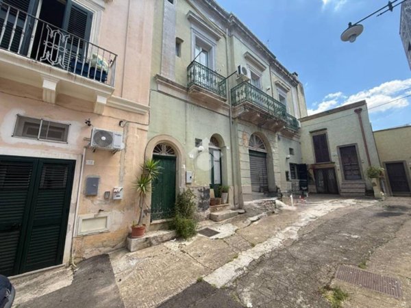 quadrivano in vendita ad Alezio