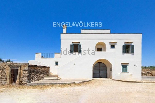 casa indipendente in vendita ad Alezio