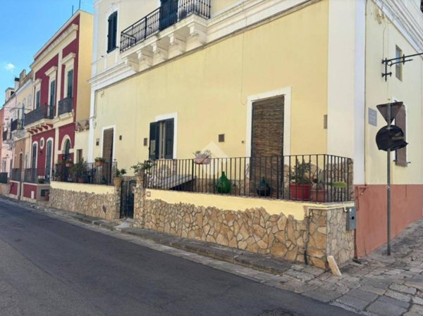 casa indipendente in vendita ad Alezio