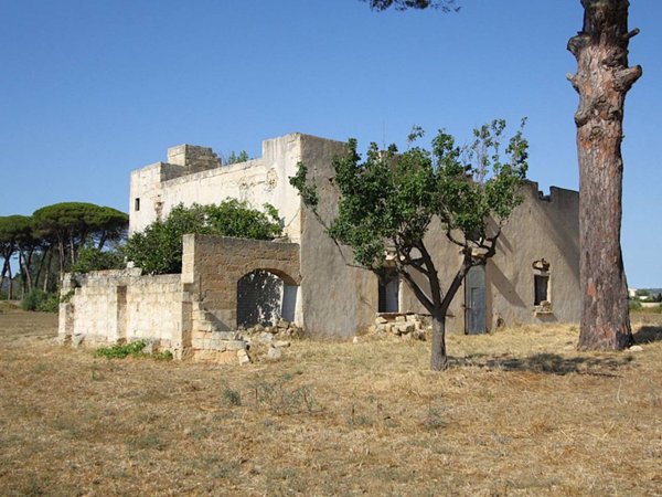 casa indipendente in vendita ad Alezio