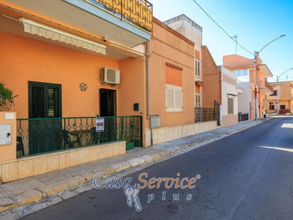 casa indipendente in vendita ad Alezio