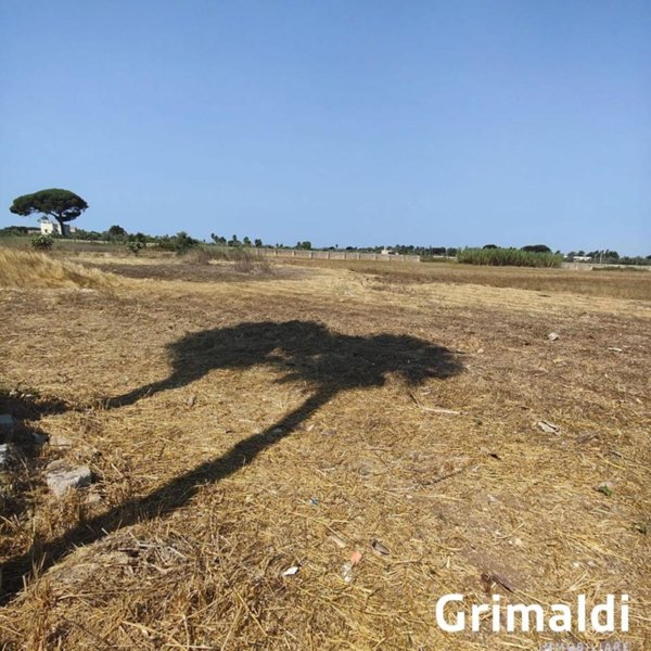 terreno edificabile in vendita ad Alezio