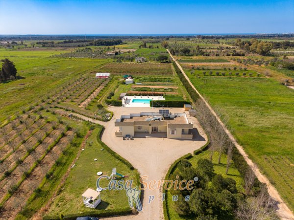 casa indipendente in vendita ad Alezio