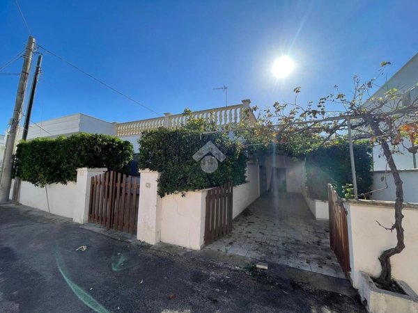 appartamento in vendita ad Alliste in zona Capilungo