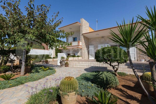 villa in vendita ad Alliste in zona Capilungo
