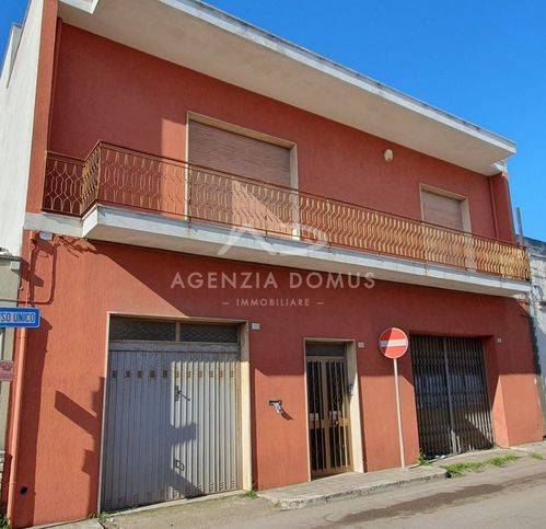 casa indipendente in vendita ad Alliste in zona Felline