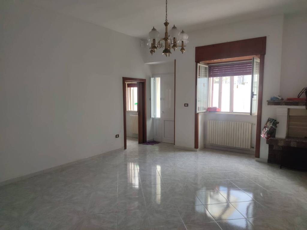 casa indipendente in vendita ad Alliste in zona Posto Rosso