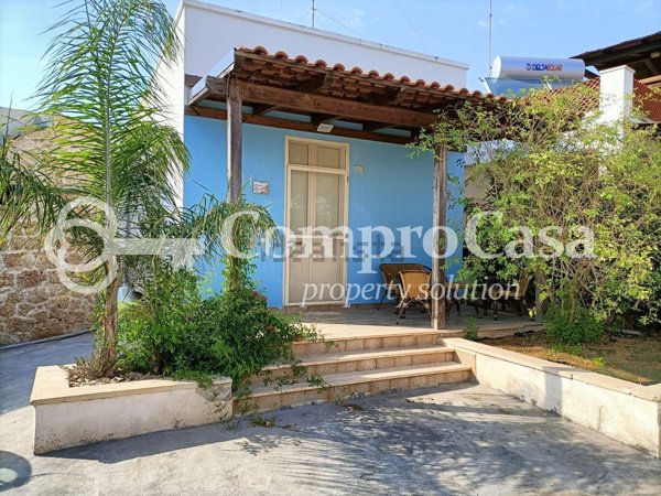 casa indipendente in vendita ad Alliste