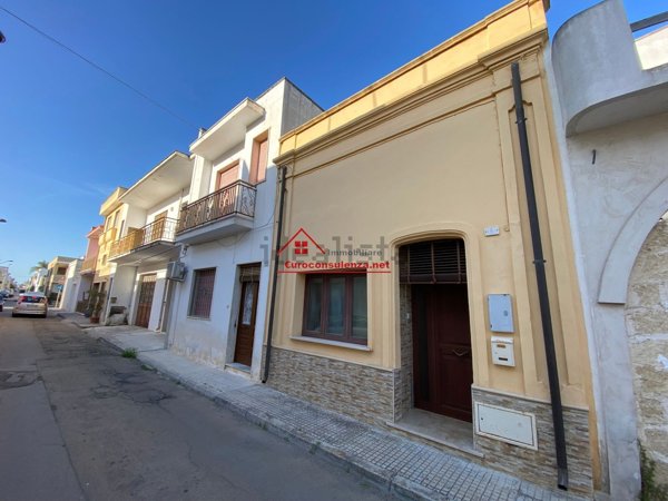 casa indipendente in vendita ad Alliste