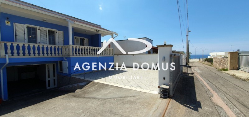 casa indipendente in vendita ad Alliste in zona Posto Rosso