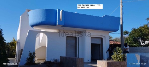casa indipendente in vendita ad Alliste in zona Posto Rosso