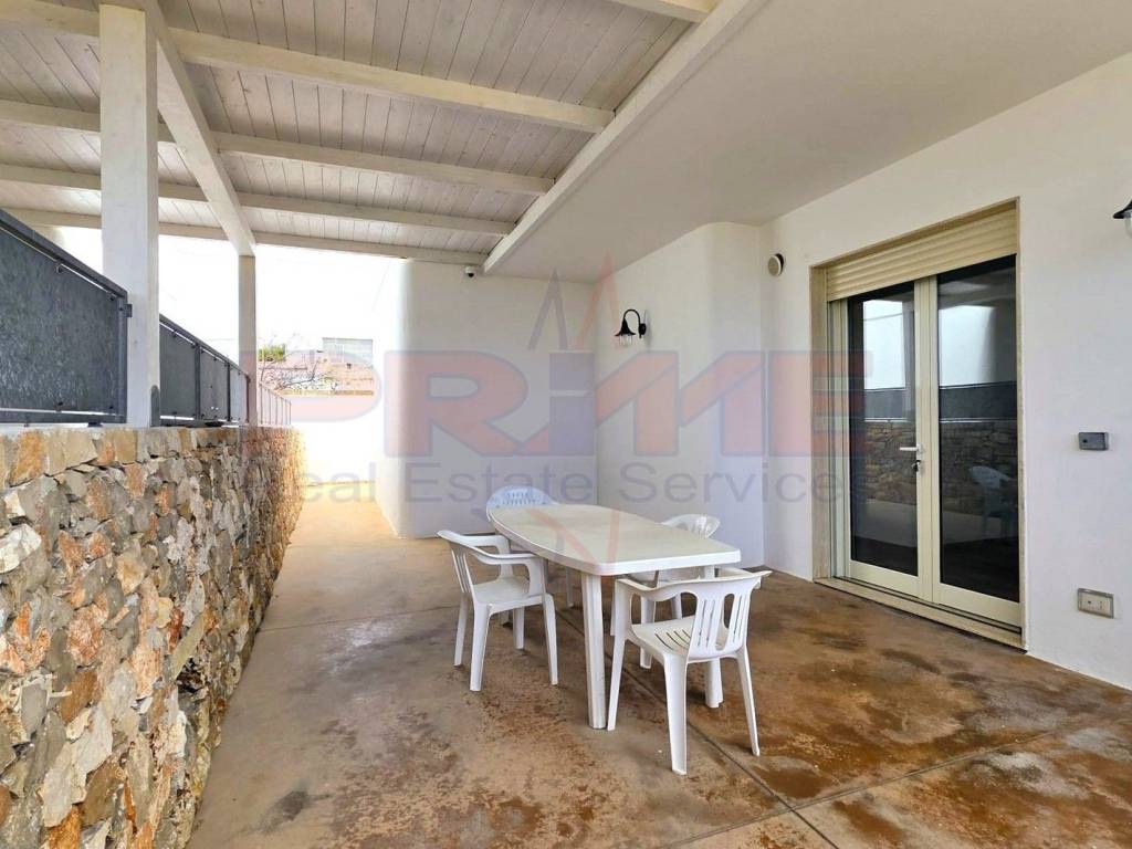 casa indipendente in vendita ad Alliste in zona Capilungo