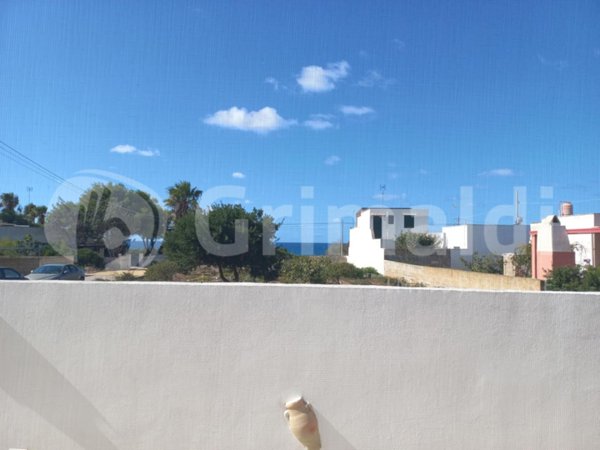 casa indipendente in vendita ad Alliste in zona Capilungo