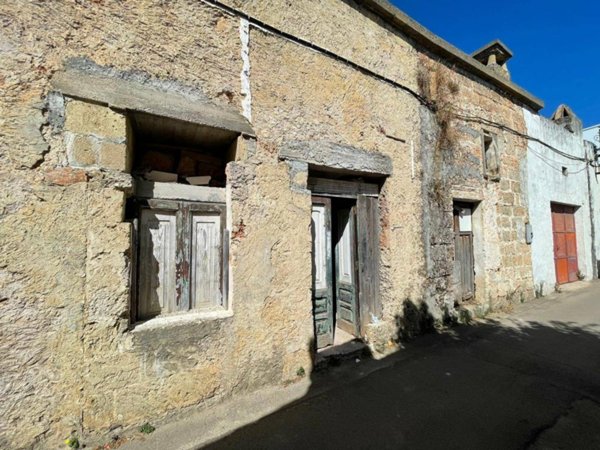 casa indipendente in vendita ad Alliste