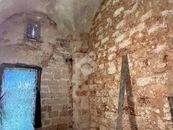 quadrivano in vendita ad Alliste