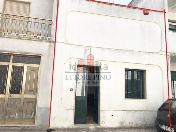 casa indipendente in vendita ad Alliste in zona Posto Rosso