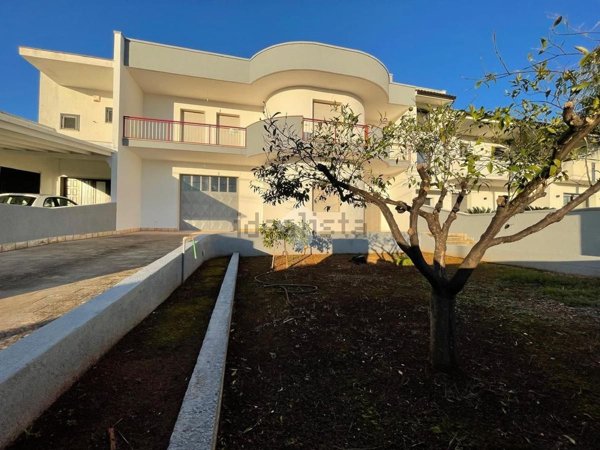 casa indipendente in vendita ad Alliste