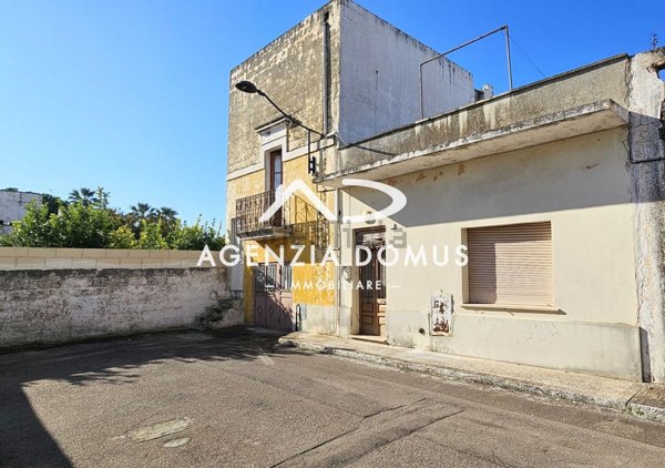 pentavano in vendita ad Alliste