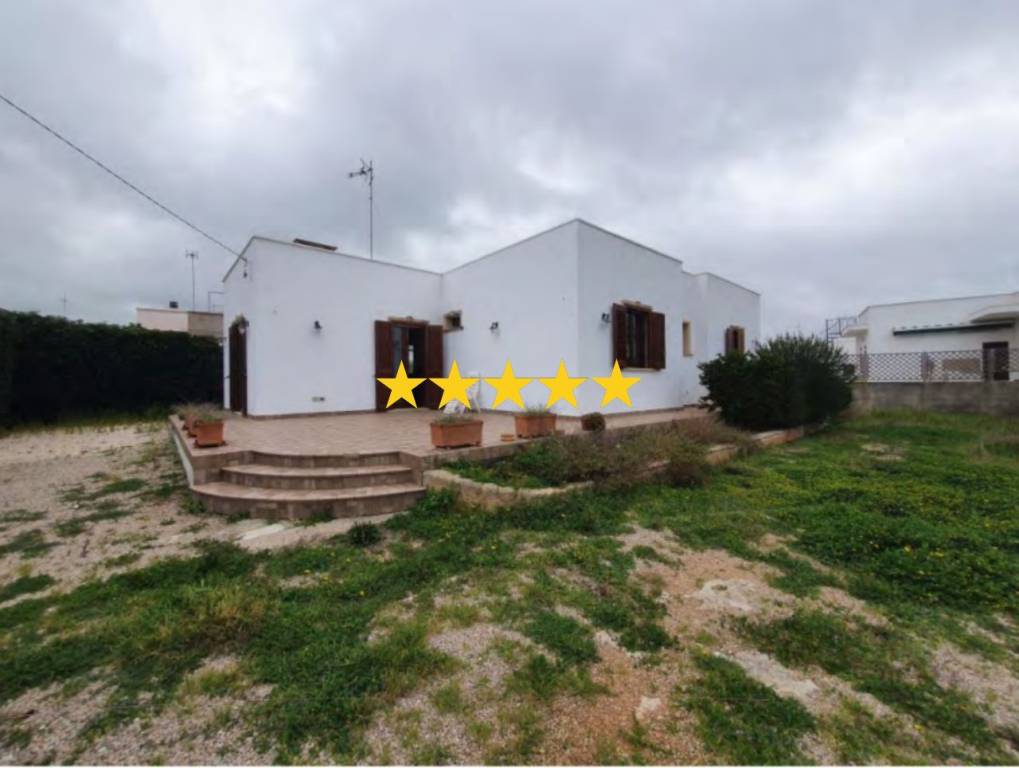 casa indipendente in vendita ad Alliste