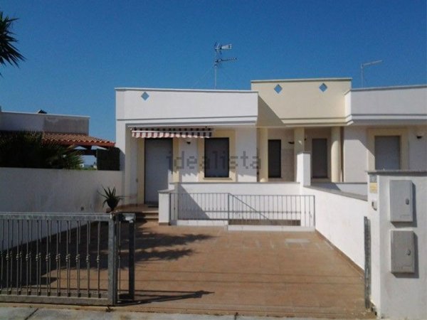 appartamento in vendita ad Alliste in zona Posto Rosso