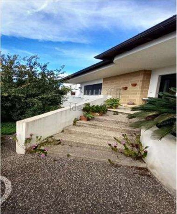 casa indipendente in vendita ad Alliste