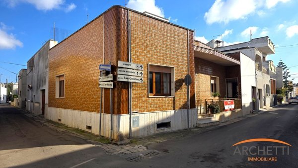 casa indipendente in vendita ad Alliste