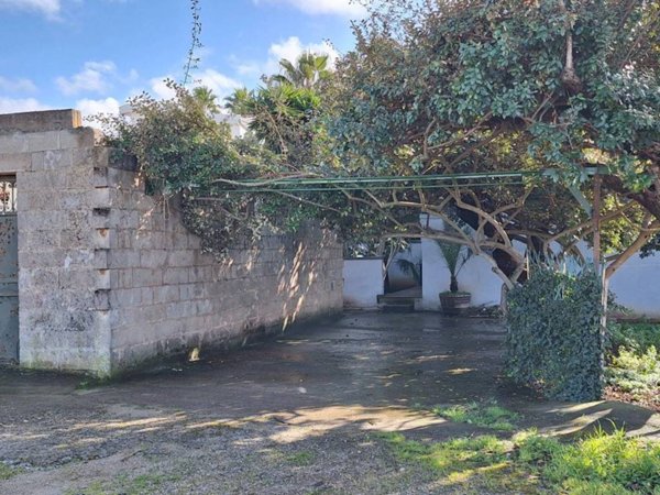 terreno agricolo in vendita ad Alliste