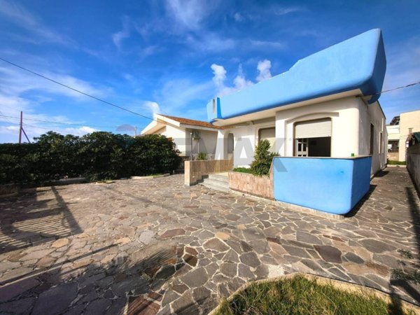 casa indipendente in vendita ad Alliste