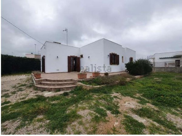 casa indipendente in vendita ad Alliste