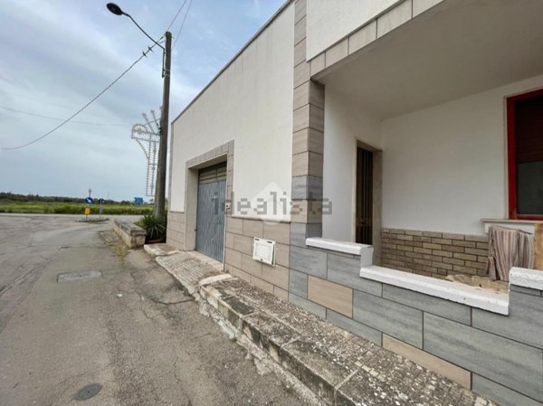 casa indipendente in vendita ad Alliste in zona Felline