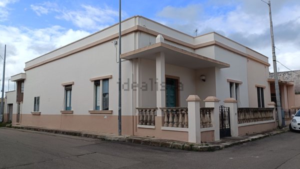 casa indipendente in vendita ad Alliste