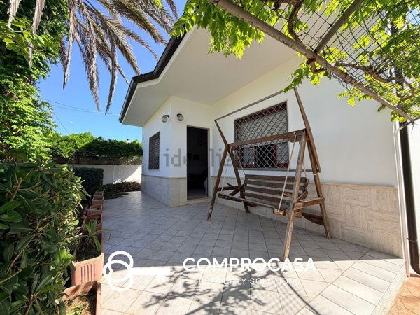 casa indipendente in vendita ad Alliste