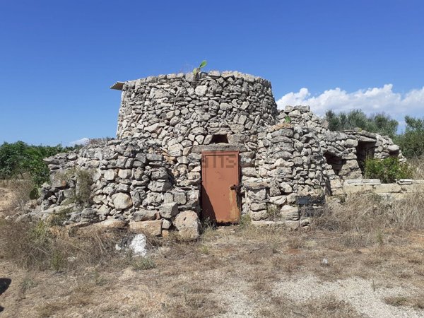 terreno agricolo in vendita ad Alliste